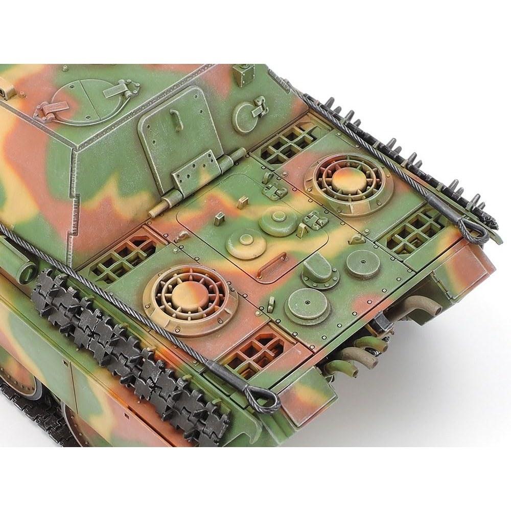 Tamiya Military Miniature Series No.203 German Jagdpanzer IV L/70(V) Late Model 1/35 Plastic Model Kit 35203