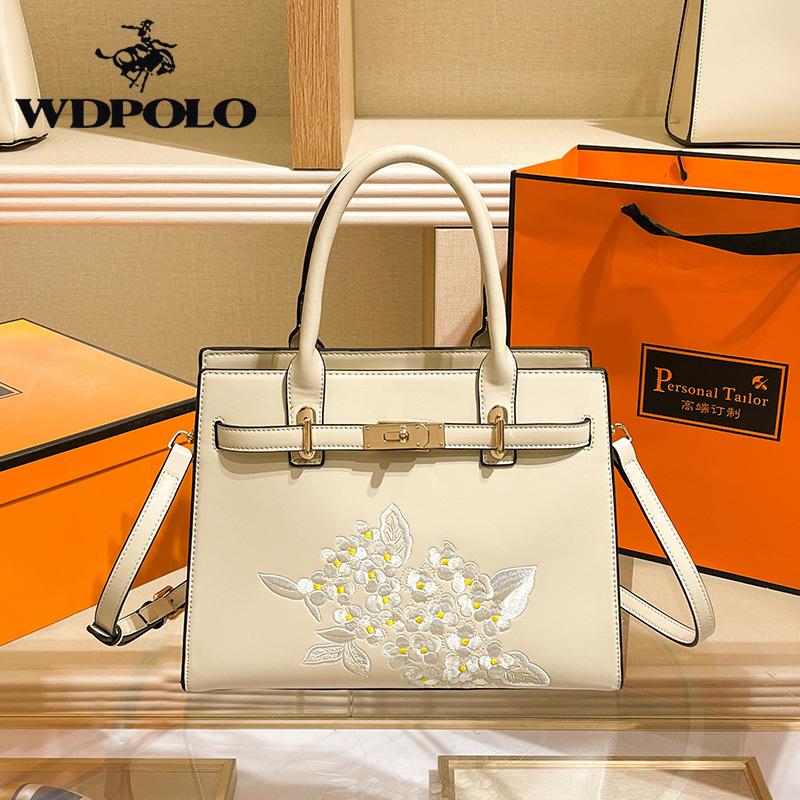 

W. D. Сумочка POLO для женщин 2023 Новый стиль Вышивка Атмосфера Сумка для матери Шинуазри средних лет Сумка для свекрови Cheongsam Сумка-мессенджер