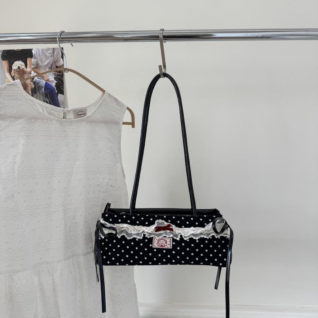 Summer New Portable Shoulder Bag High Value Black and White Polka Dot Small Bag Commuter Fashion Bag Women