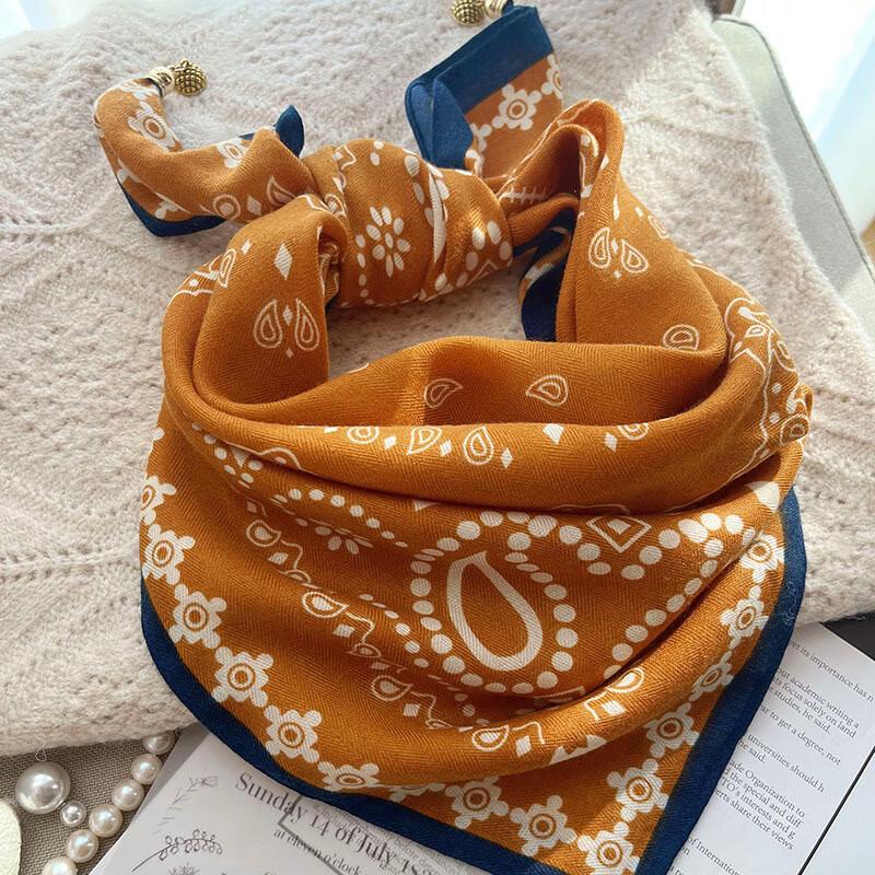 Korean-Style Magnetic Buckle Square Scarf: Women's Winter Neck Warmer & Fashionable Pendant Accessory