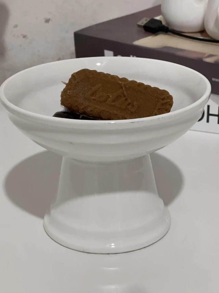 Pure White Ceramic Multi-Level Pastry and Sushi Plate with Tall Legs