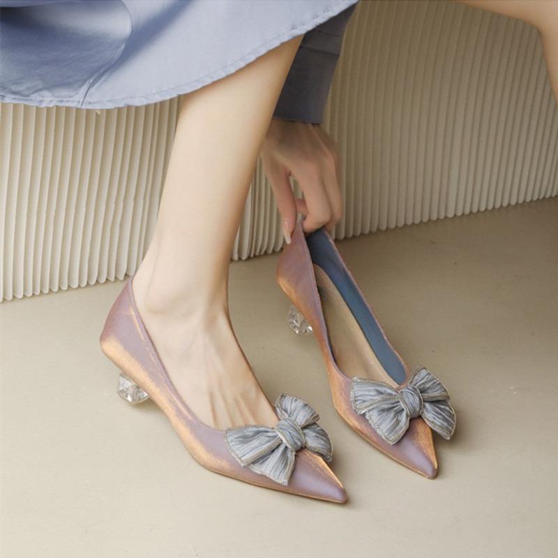 Fashion Small Square Heel Shoes Women's Fashion Pointy Shallow Mouth End Face Butterfly Knot Set Foot Non-slip Low-top Shoes