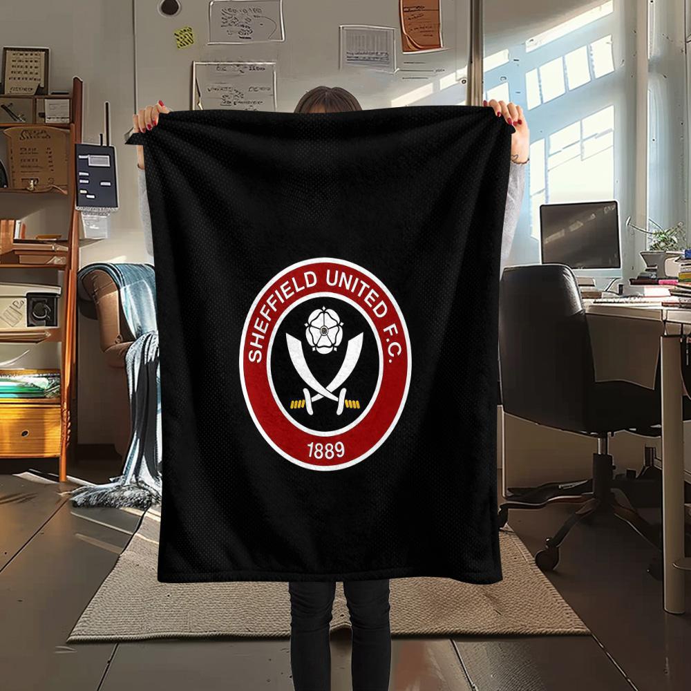 Sheffield United Football Club Flannel Blanket, High Quality Comfortable for All Seasons, Home Decor, Warmth and Comfort