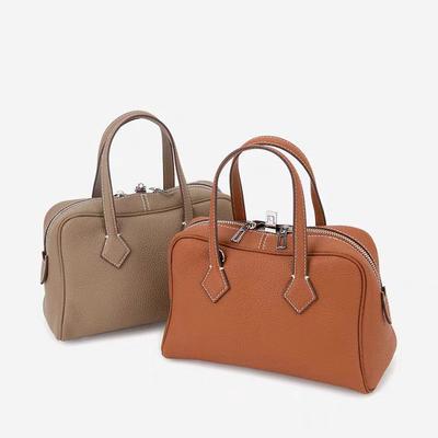 New Victoria Large-capacity Bowling Bag, Leather Commuter Bag, Portable Shoulder Fashion Versatile Women's Bag