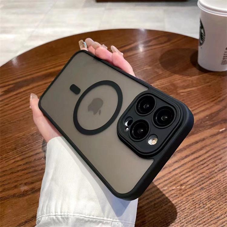 Geeignet für IP16PM Handyhüllen, Hautgefühl Magnetische Anziehung, Apple 15Pro Feine Loch Mattierte Linse Vollständige Abdeckung Schutzhülle