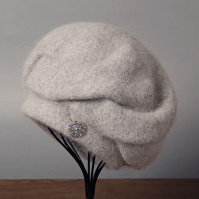 Trendy Women's Hats New Autumn/winter Knit Beanie - Warm Stylish and On-trend
