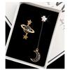 Damen Asymmetrische Ohrringe mit Schwarzem Stern und Mond, mit einem Neuen Modischen und Charmanten Design, Ein Party Blickfang und Niedliches Anhänger Schmuck Geschenk.