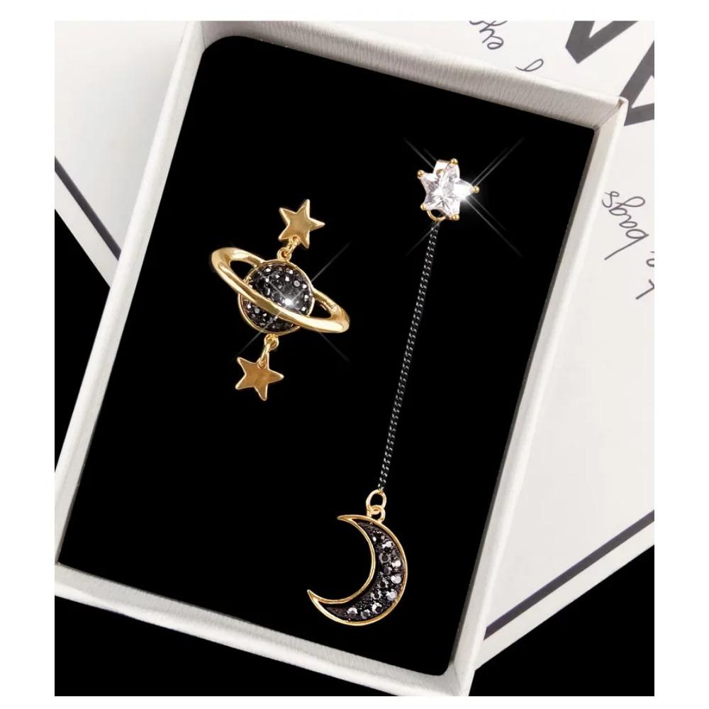 Damen Asymmetrische Ohrringe mit Schwarzem Stern und Mond, mit einem Neuen Modischen und Charmanten Design, Ein Party Blickfang und Niedliches Anhänger Schmuck Geschenk.