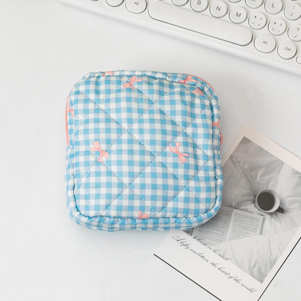 Heart Pattern Travel Makeup Bag With Breathable Cotton For Women And Men