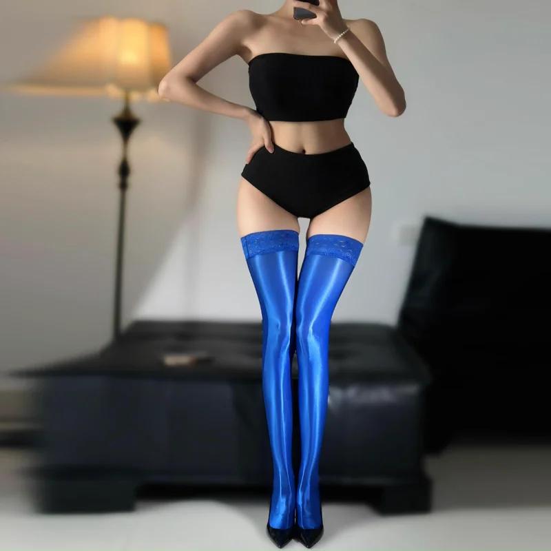 Calze lunghe sexy da donna lucide all'olio sopra il ginocchio, con bordo in pizzo, modellanti, antiscivolo in silicone, per Cosplay, Jk, colori caramella