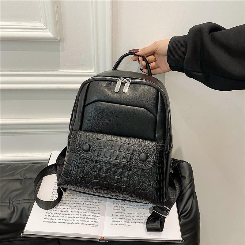 Ladies' Shoulder Bag, Double-shoulder Women's Bag, Casual and Fashionable Crocodile-patterned Backpack
