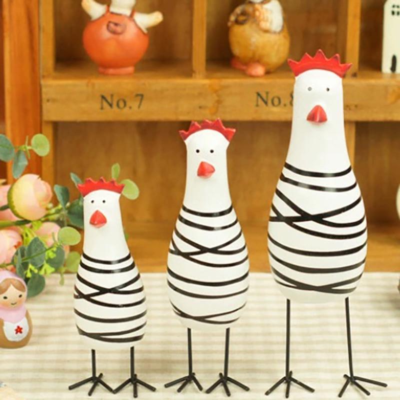 3Pcs Hand Painted Chicken Ornament Wood Chicken Figurine Rooster Gifts