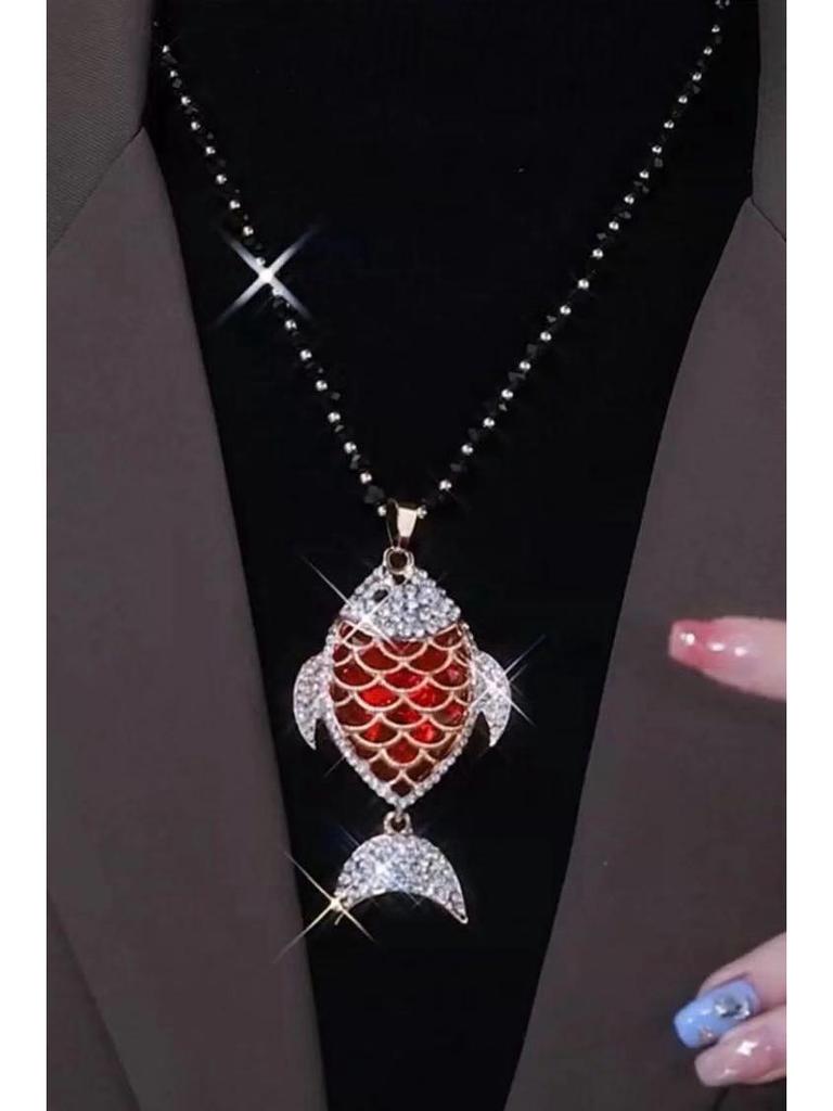 Crystal Pendant Sweater Necklace - Fashionable and Atmospheric Design
