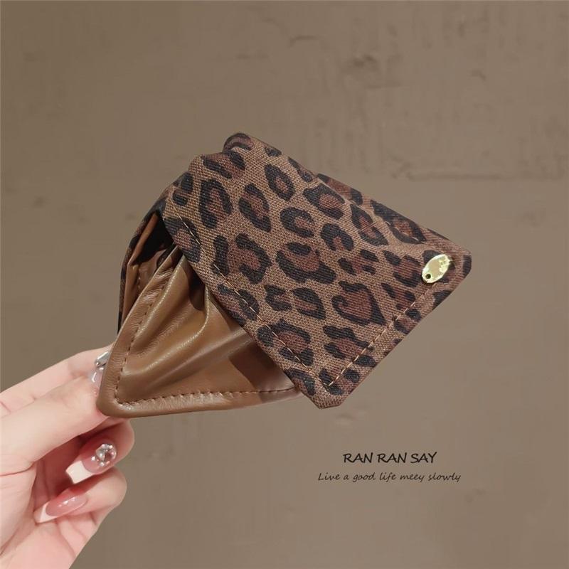 Korean Leopard Print PU Leather Spliced Triangle Hair Claw Elegant Personality Shark Clip Women Back Head Updo Hair Accessories
