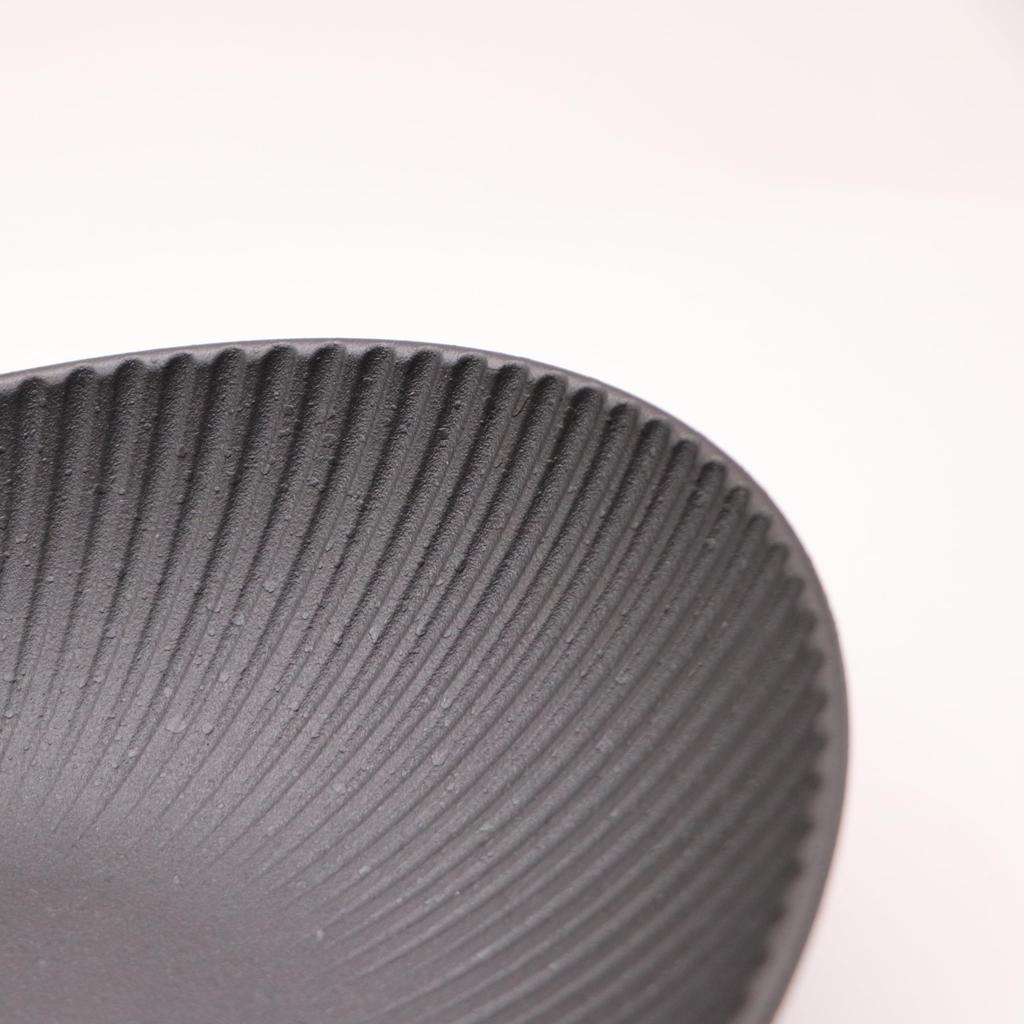 [ware hendey] Oval, Shatterproof Plate, Made in Japan, Premium Black, Heat-Resistant (240°C), Dishwasher-Safe, Microwave-Safe, High-Durability,