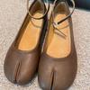 Fashion IPPEUM Split Toe Shoes Ballet Flats PU Leather Mary Janes Ankle Straps Retro Flat Shoes Women