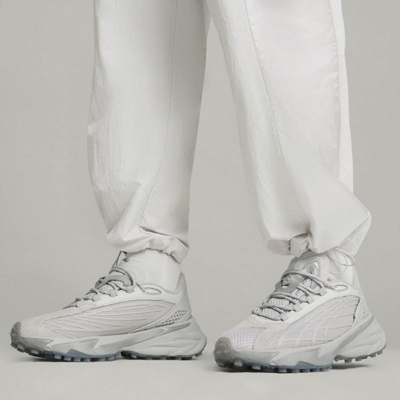 Puma SpireX X Pleasures   Grey 396037 01