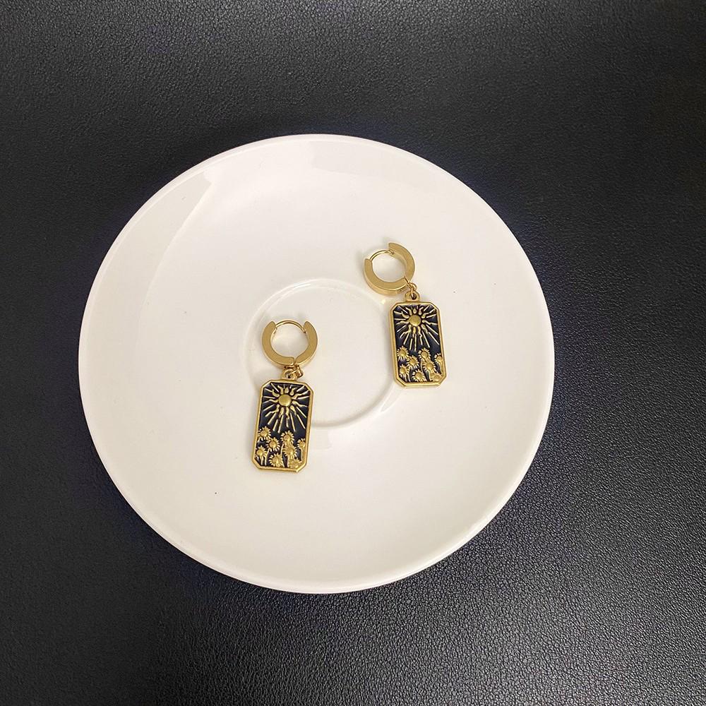 Retro Black Rectangular Tarot Sun Titanium Steel Eco-friendly Earrings золотой