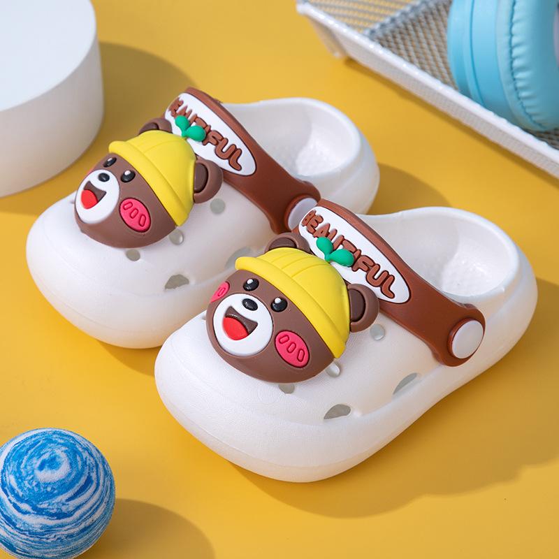 Cute Cartoon Non-slip Children's Clogs, Boys' and Girls' Sandals, Parent-child Soft-soled Home Breathable Wear-resistant Closed-toe Shoes
