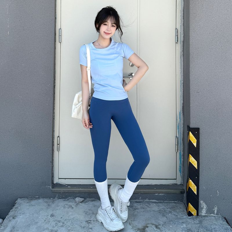 Spring and Summer New Seamless Stretch Yoga T-shirt Slim Fit Quick-Drying Sports Short Sleeve Women Running Outdoor Breathable Fitness Top