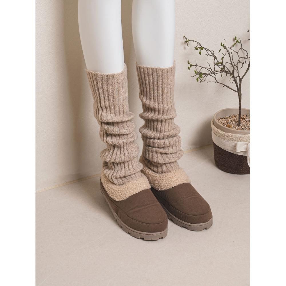 Daiso Ribbed Leg Warmers Beige