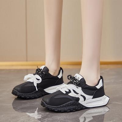 Fashion 2024 Autumn Fashion New Women's Comfortable Non-slip Color Matching Lace-up Low-top Sneakers
