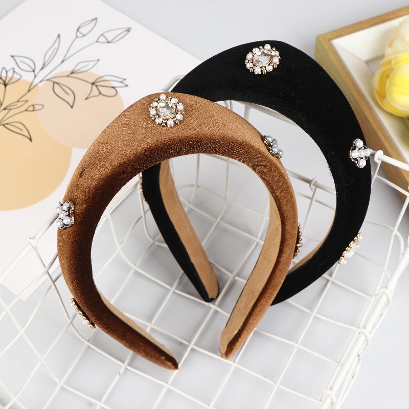 Velvet Headband For Women European And American  British Retro Hairpin Headband For Girls Home Leisure Headwear