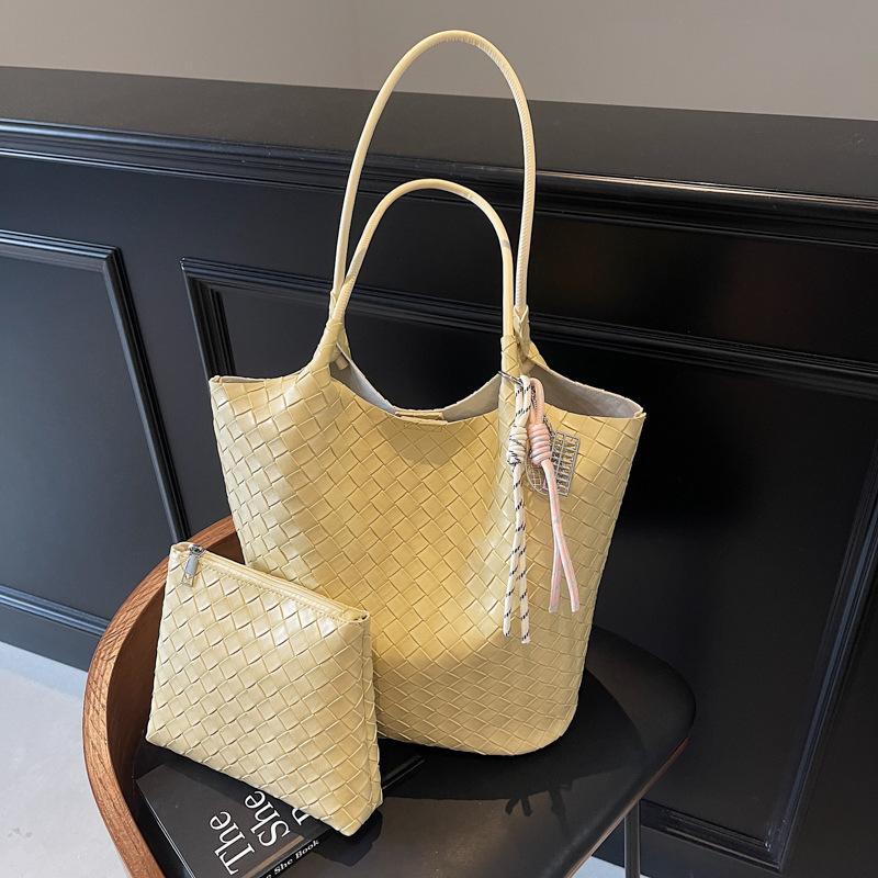 Spring New Textured Woven Pattern Commuting and Leisure Large Capacity Tote Bag Solid Color Simple Handheld Mother and Child Bag