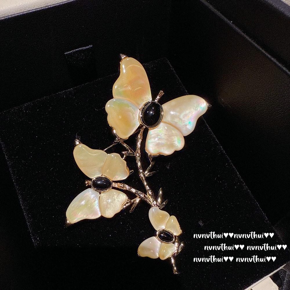 Annual Meeting Jewelry, Baroque Pearl Butterfly Gem Brooch, Sotheby'S, Light Gold Fritillary Butterfly Zircon Brooch