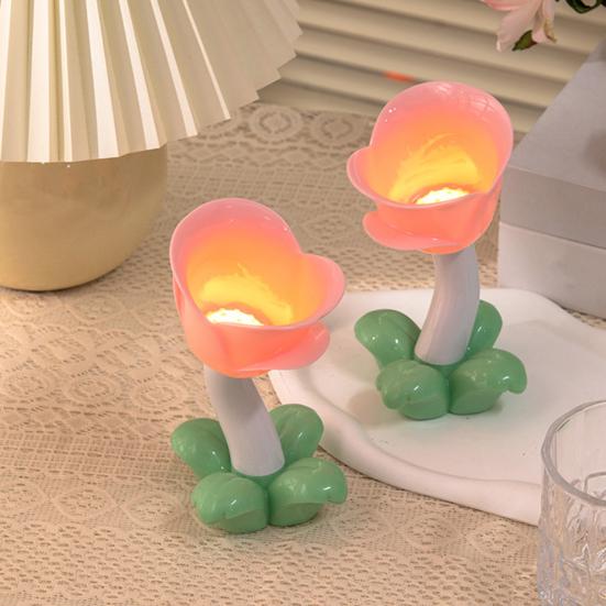 Tulip LED Night Light Creative Floral Bedside Lamp Warm Yellow Glow Bedroom Lamp Battery-Powered Table Lamp