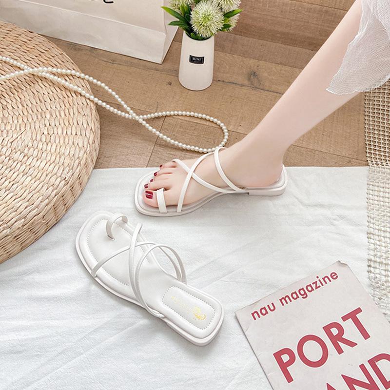Summer new cross belt, toe clip, word belt sandals, female two wear fairy wind beach flat bottom cool slippers