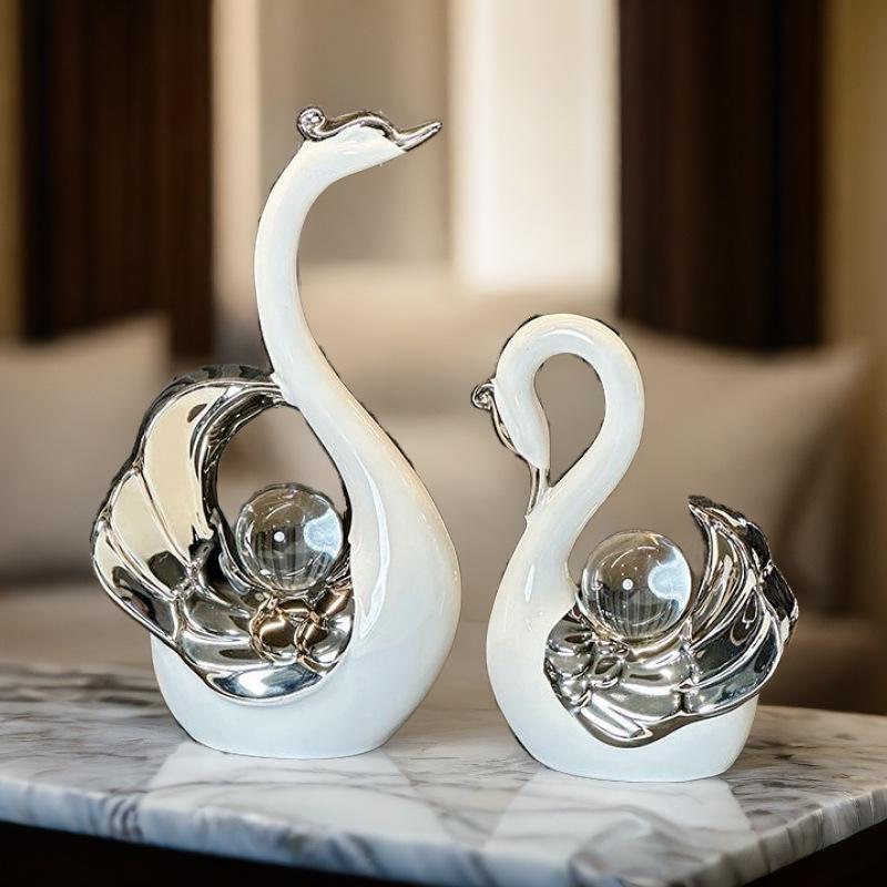Moderne Zuhause Keramik Schwan Kristallkugel Figur für Wohnzimmer oder Weinschrank Dekoration