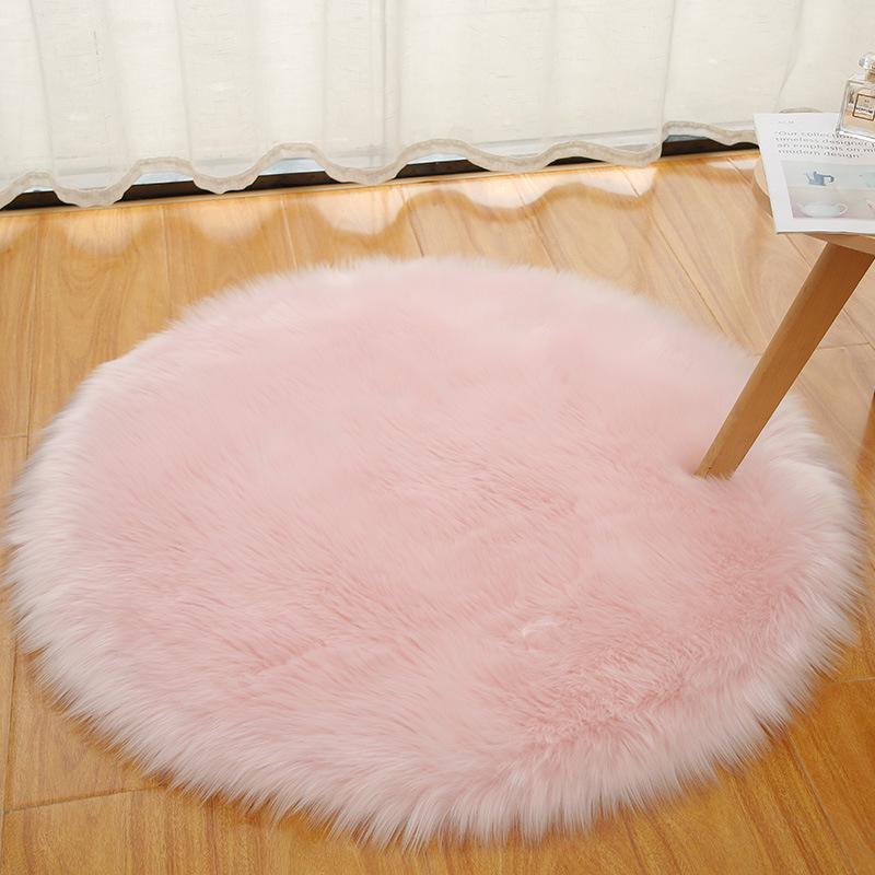 Round White Faux Wool Rug – Long Pile Floor Mat for Living Room, Bedroom, or Vanity Desk