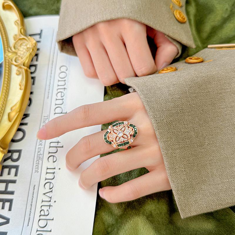 Jewelry Copper Bottom Gold-Plated Simulation Red Corundum Rose Gold Ring Retro Style Micro-Inlaid Ring