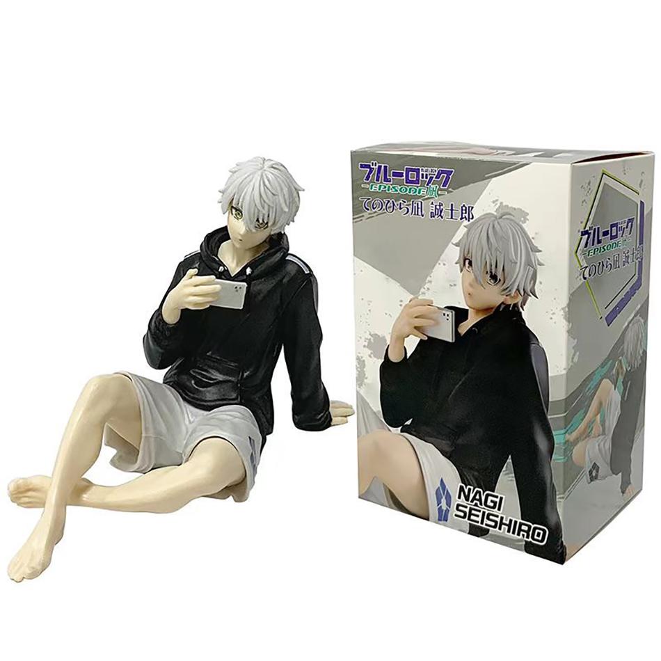 Anime Blue Lock Nagi Seishiro Figurine d'Anime Assise Figurine d'Action PVC Mignonnes Poupées de Table Modèle de Décoration Jouets Cadeaux de Noël