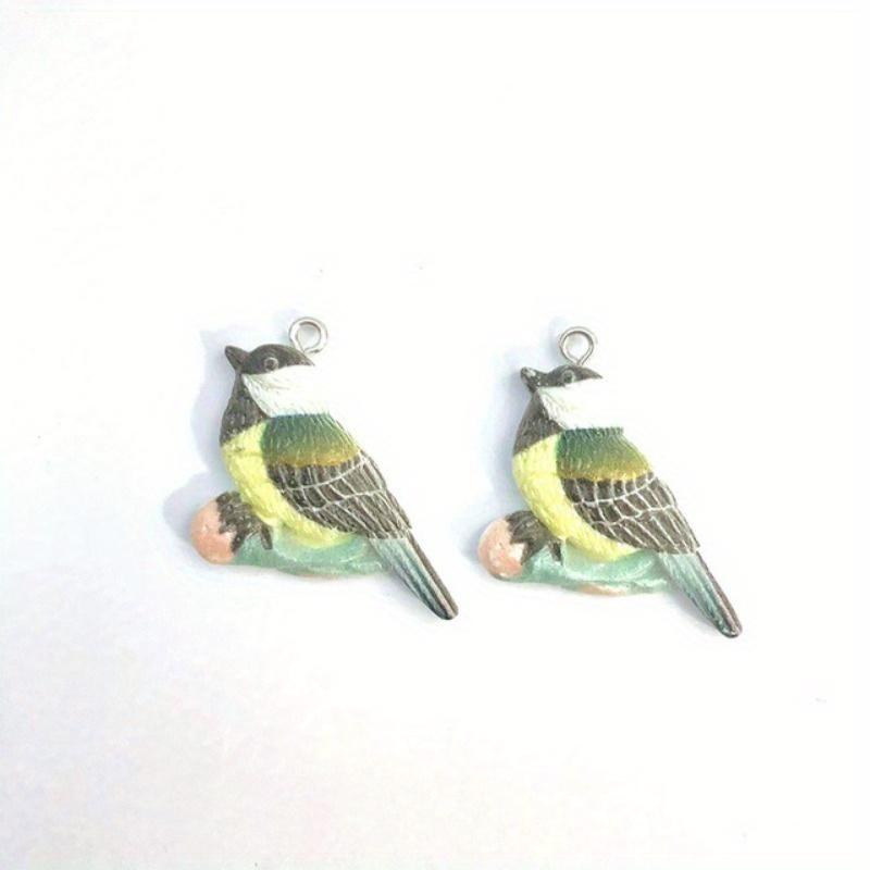 10 Stück Helle Spatzen Papageien Kolibris Harz Anhänger Cartoon Vogel Tier Kleiner Anhänger DIY Bastelbedarf für Ohrring Schmuckherstellung