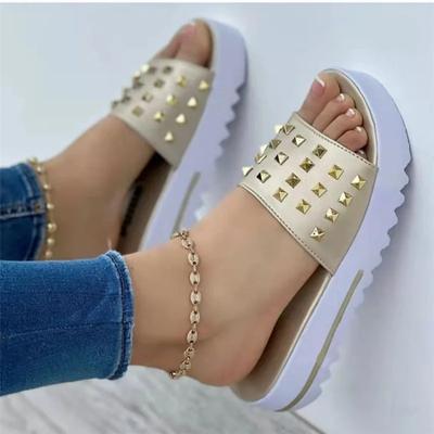 Mode NOUVELLES pantoufles perlées pour femmes sandales à plateforme chaussures pour femmes diapositives plates d'été tongs de plage décontractées pour femmes chaussures pour femmes