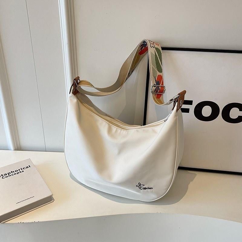 Elegant Unique Crescent Dumpling Crossbody Bag Waterproof Oxford Material For Daily Wear StyleB