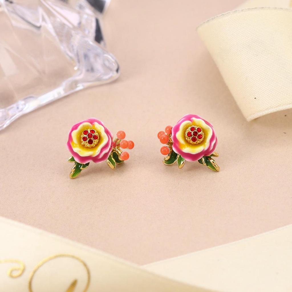 Gradient Mori Pearl Flower Earrings, Spring/Summer 2025. Silver Needle, Fresh Color-Preserving Studs.