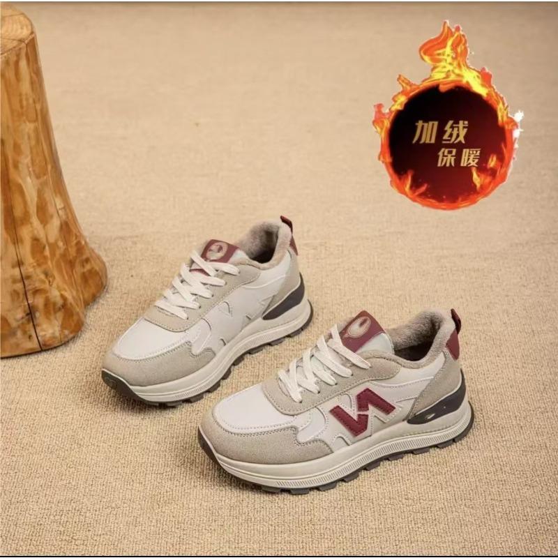 

Women s shoes velvet single warm casual sports shoes women s winter new versatile tide 40
