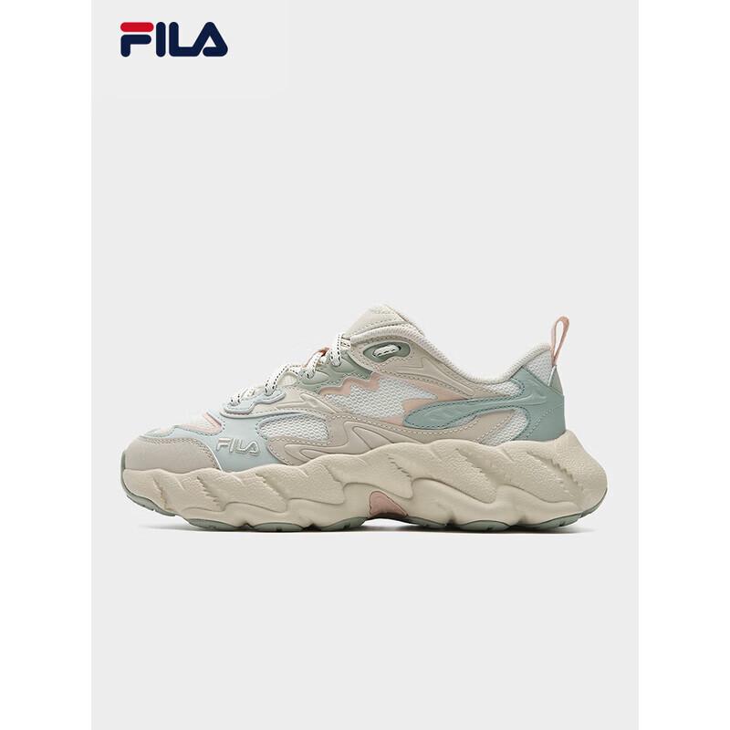 FILA Women's Fern 2S Chunky Platform Sneakers