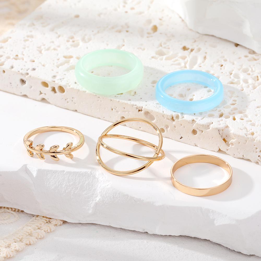 2022 Neue Mode Temperament Ring Anhänger Quaste Ring Frau Fünfteiliges Set Eleganter Ring Gold Leichter Luxus Mädchen Studentin Niedlicher Schmuck Ring Set