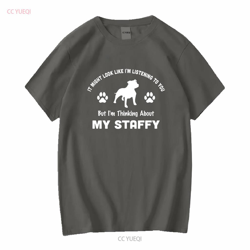 Vypadá to, že poslouchám Přemýšlím o svém Staffym Tričko Psí Táta Majitelův Vtipný Staffordshire Bull Terier vintage Vyprané