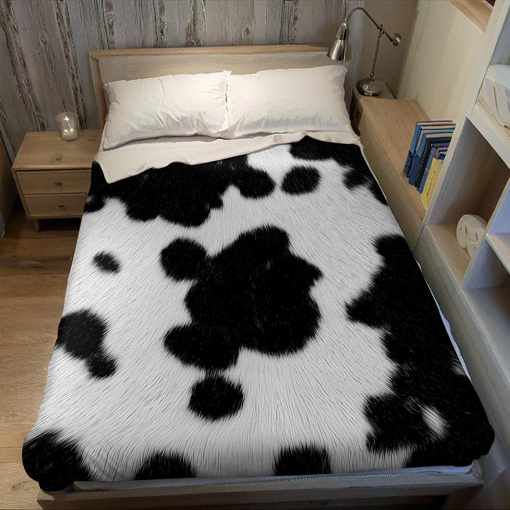Kuhfellmuster Flanelldecke Warm Weich Halloween Weihnachten Sofa Warm Gemütlich Dekoratives Dekor Geschenk für Alle Jahreszeiten