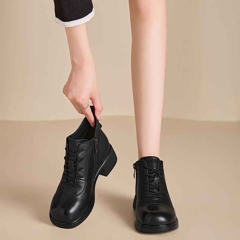 2025 autumn and winter new leather Martin boots women's round head soft sole retro women's boots versatile fashion black short boots