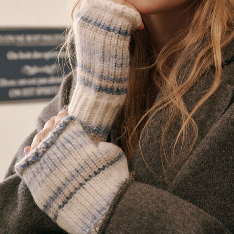 ALLINCOMPLETE Journey Of Sky Hand Warmer (3 Colors)