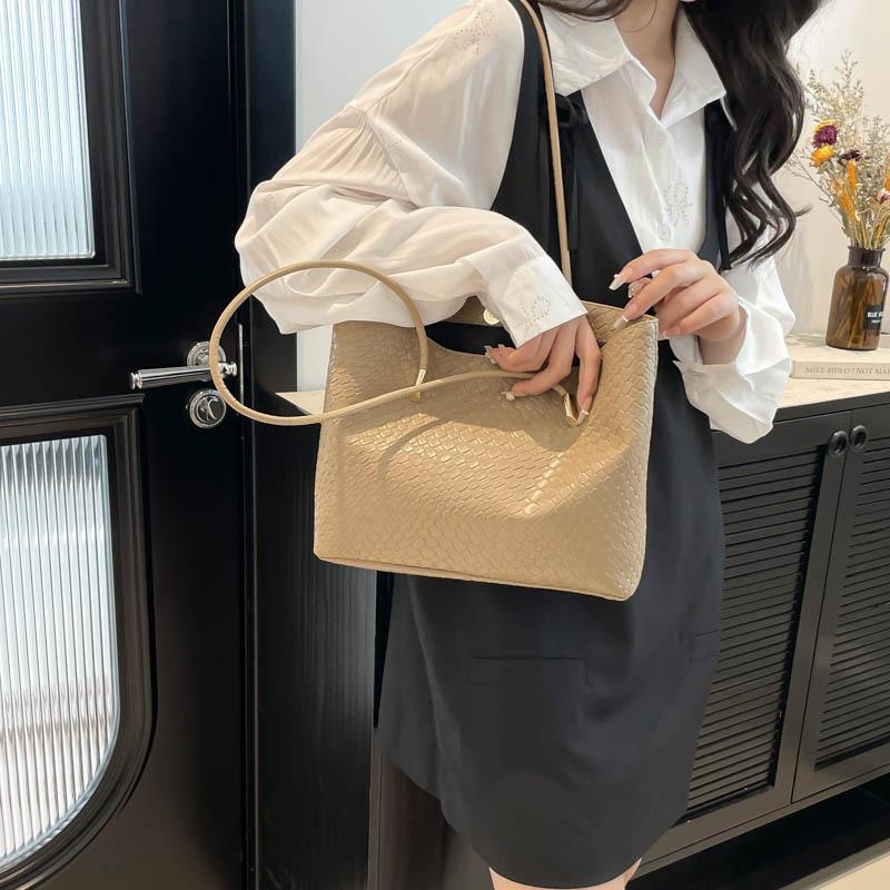 Large Capacity Solid Color Casual Bag New Retro Versatile Shoulder Underarm Bag Portable Tote Bag