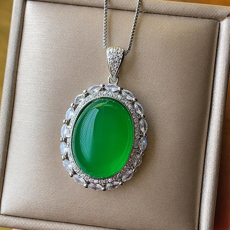 

Jewelry Simulation Corundum Blue Spinel Crystal Plain Surface Retro Pendant Main 15 * 20