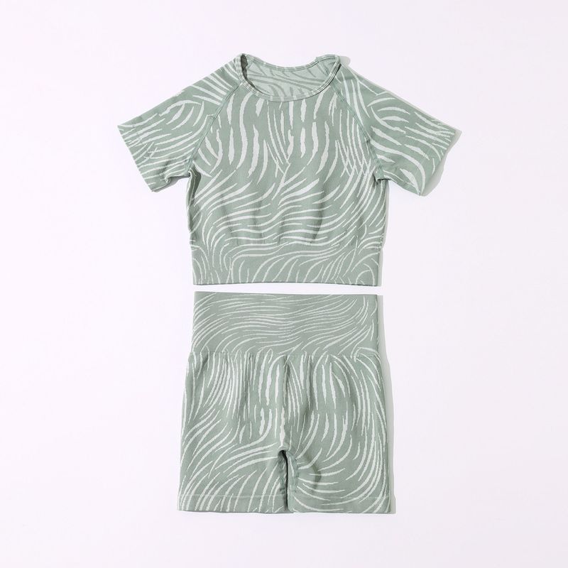 

New Fashion Quick-Drying Seamless Yoga Clothes Women s round Neck Short Sleeve High Waist Shorts Sports Fitness Clothes Suit G2225- Green-Short Sleeve+Shorts Suit S