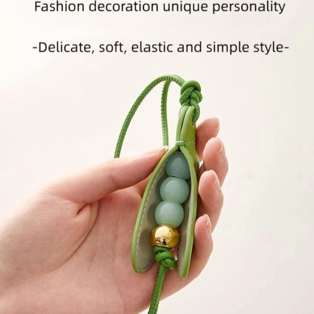 Cowhide pea bag charm keychain car accessories handmade pea pods leather bag pendant High-end bag accessories